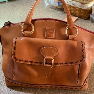 Dooney&Bourke Satchel